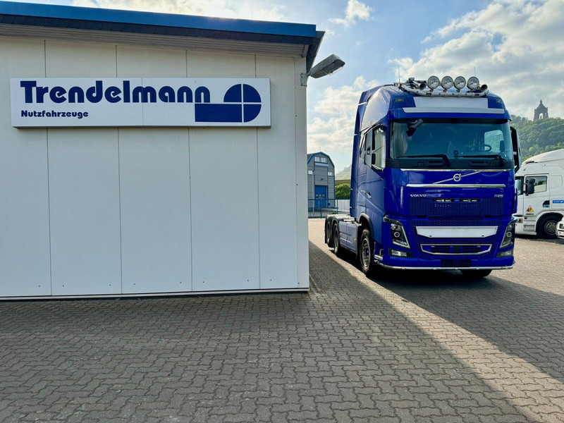 Volvo FH-16-750 SZM 6x4 Retarder TÜV 09.2026 - Cabeza tractora: foto 4 Volvo FH-16-750 SZM 6x4 Retarder TÜV 09.2026 - Cabeza tractora: foto 4