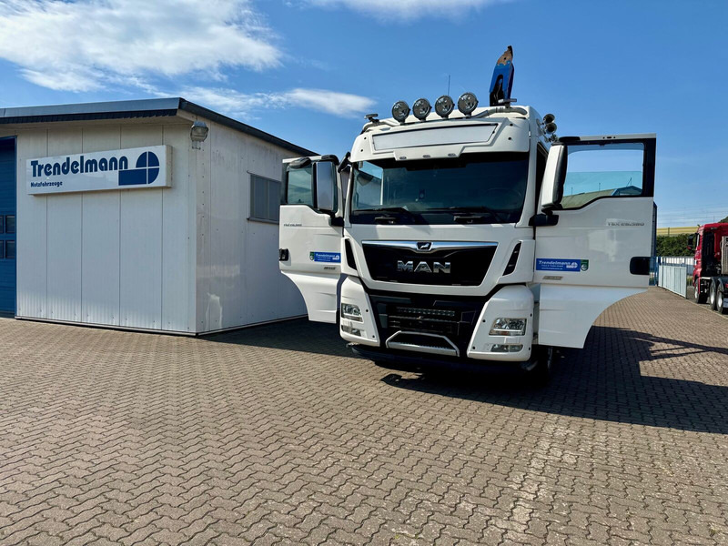 MAN TGX 26.580 BL 6x2 Zwillingbereifte Liftachse Abroller Hiab Funk- - Multibasculante camión: foto 2 MAN TGX 26.580 BL 6x2 Zwillingbereifte Liftachse Abroller Hiab Funk- - Multibasculante camión: foto 2