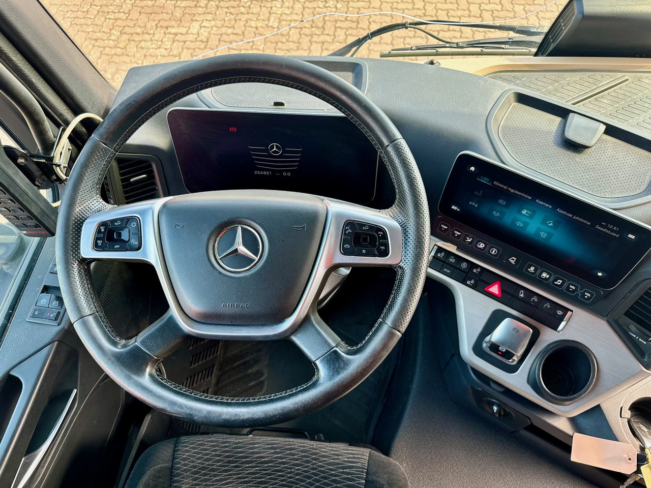 Multibasculante camión para transporte de contenedores MERCEDES-BENZ Arocs 3553 4 Achsen Tridem: foto 13 Multibasculante camión para transporte de contenedores MERCEDES-BENZ Arocs 3553 4 Achsen Tridem: foto 13