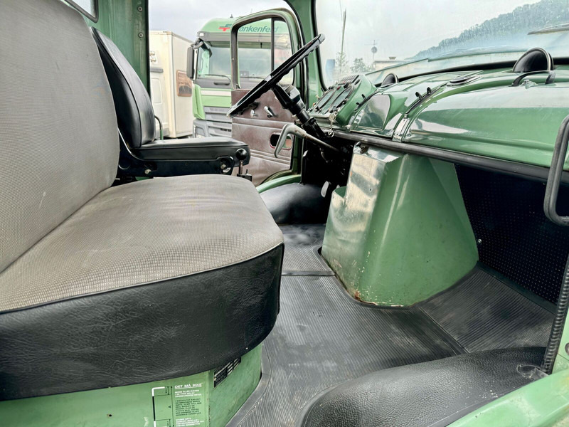Mercedes-Benz LK 1313 Haubenwagen Oldtimer 3 Wischer hohe Scheibe - Volquete camión: foto 3 Mercedes-Benz LK 1313 Haubenwagen Oldtimer 3 Wischer hohe Scheibe - Volquete camión: foto 3