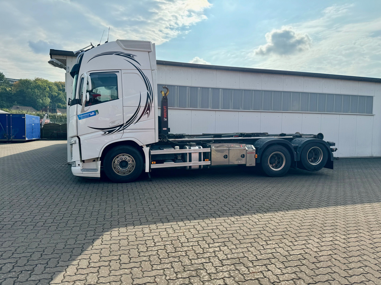 VOLVO Fh-13-540 6x4R - Multibasculante camión: foto 3 VOLVO Fh-13-540 6x4R - Multibasculante camión: foto 3