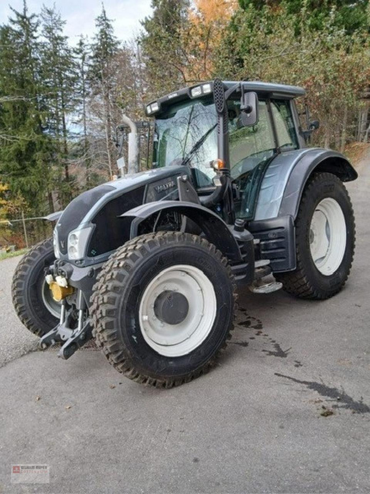 Valtra N 163 - Tractor: foto 3 Valtra N 163 - Tractor: foto 3