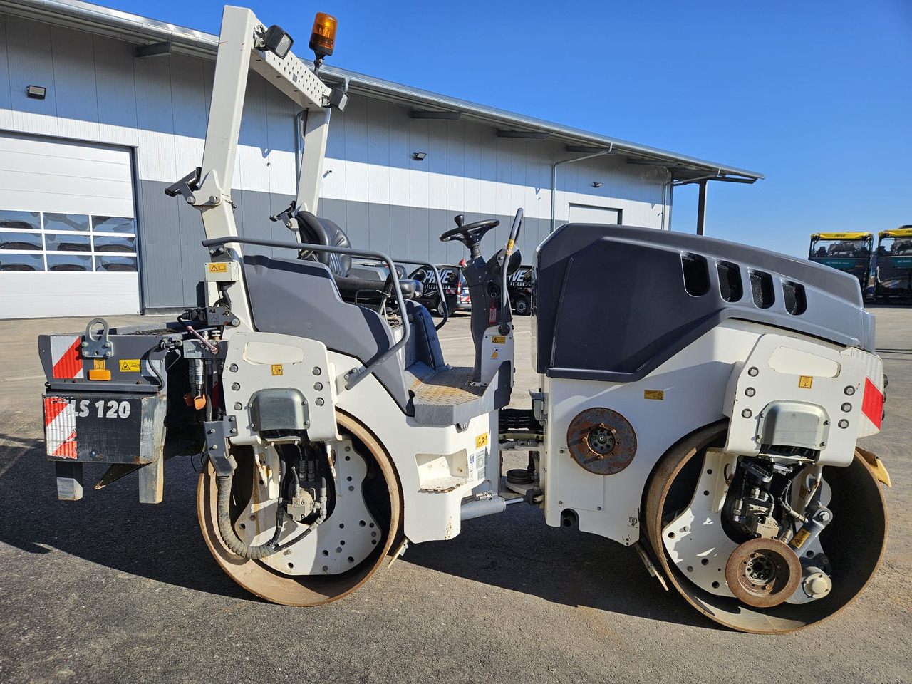 HAMM HD 13i VV - Apisonadora de asfalto: foto 2 HAMM HD 13i VV - Apisonadora de asfalto: foto 2