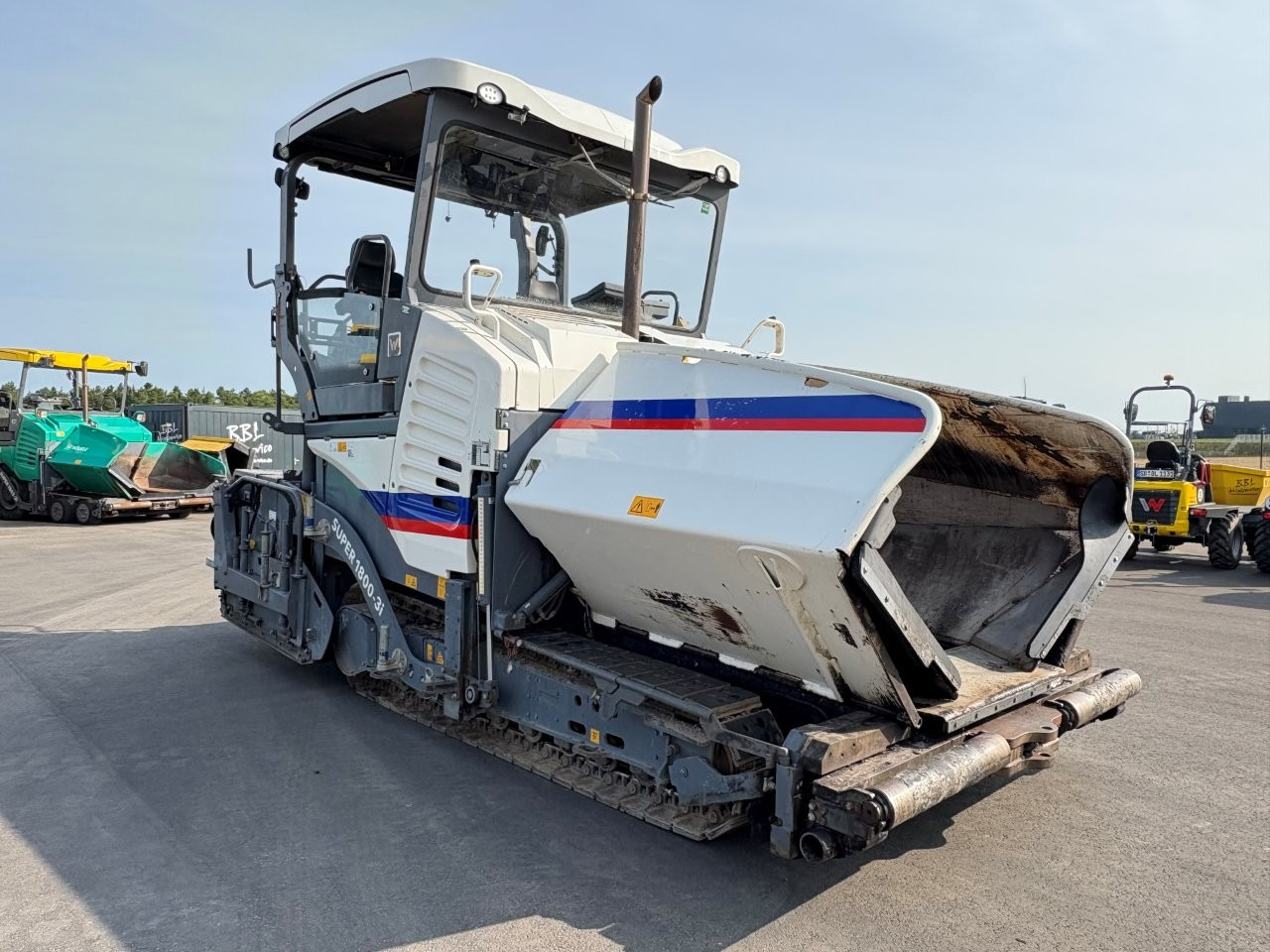 VÖGELE SUPER 1800-3i - Pavimentadora de asfalto: foto 1 VÖGELE SUPER 1800-3i - Pavimentadora de asfalto: foto 1