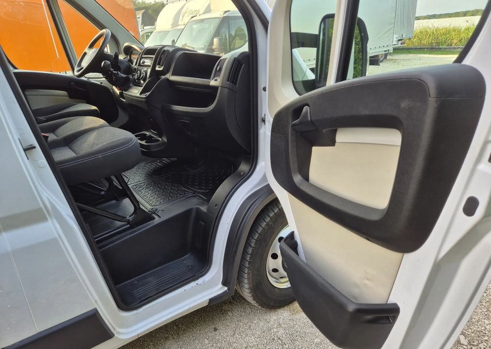 Furgoneta con caja de lona Fiat Ducato 3.0 180KM Maxi: foto 7