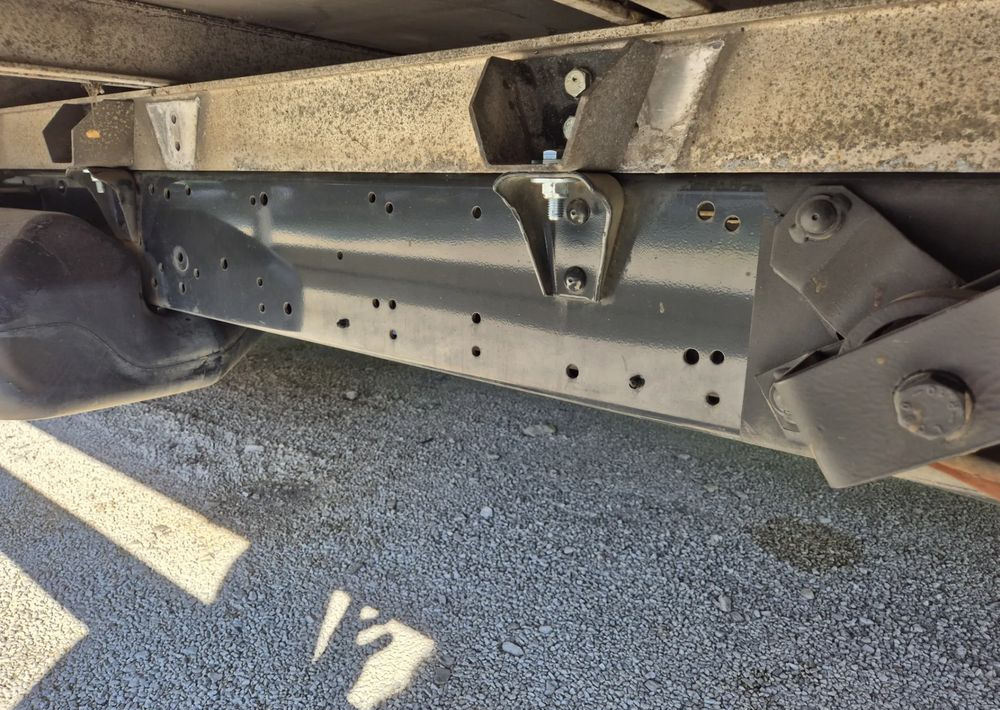 Iveco Iveco 35c14 2.3 140KM Plandeka - Caja abierta furgoneta: foto 5 Iveco Iveco 35c14 2.3 140KM Plandeka - Caja abierta furgoneta: foto 5