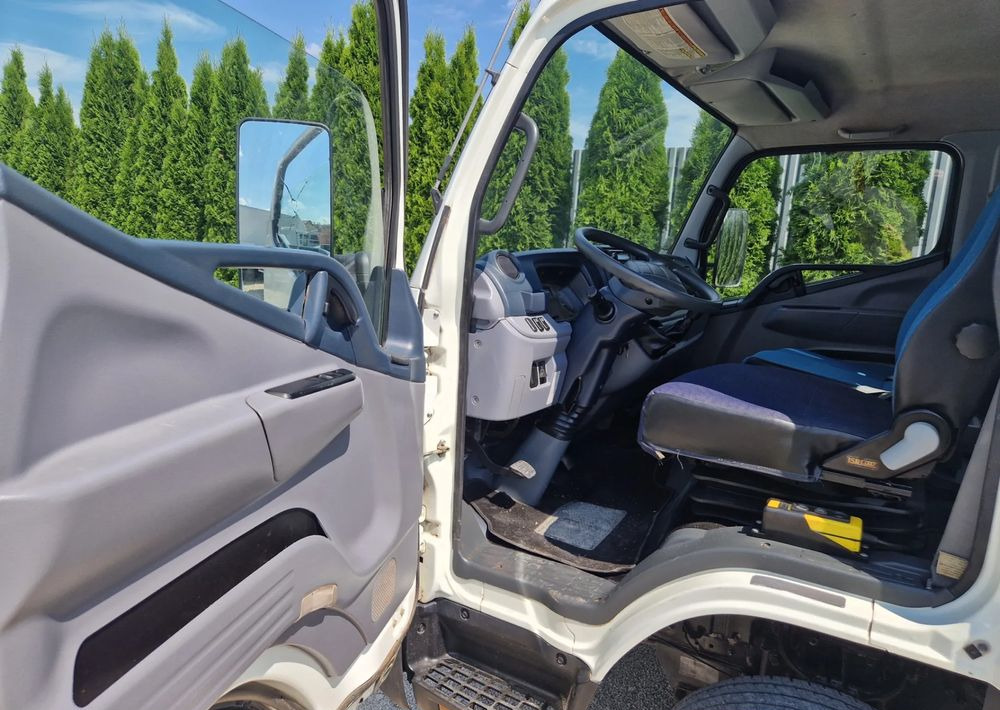 Mitsubishi CANTER 3C13 IVECO 3.0 EURO 5 - Volquete furgoneta: foto 5 Mitsubishi CANTER 3C13 IVECO 3.0 EURO 5 - Volquete furgoneta: foto 5