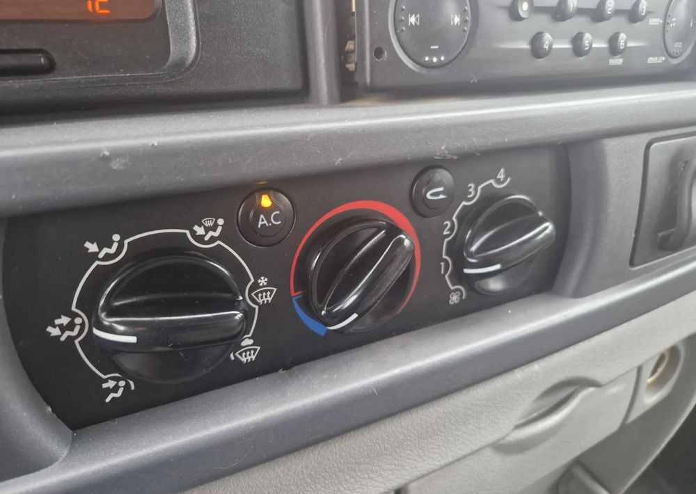 Volquete furgoneta Renault Mascott 3.0 DXI 150KM: foto 10 Volquete furgoneta Renault Mascott 3.0 DXI 150KM: foto 10