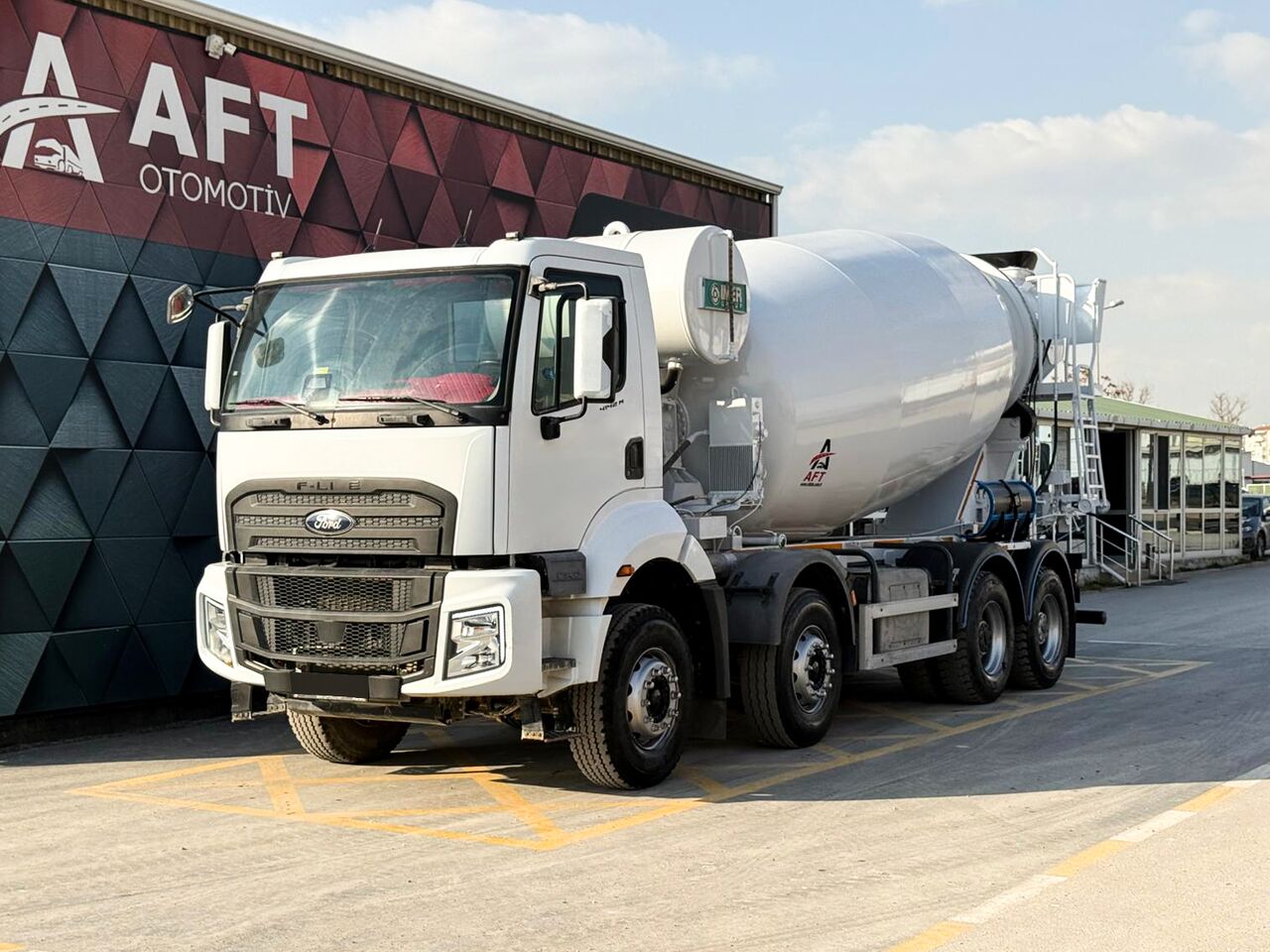 FORD F-LINE 4142 - Camión hormigonera: foto 1 FORD F-LINE 4142 - Camión hormigonera: foto 1