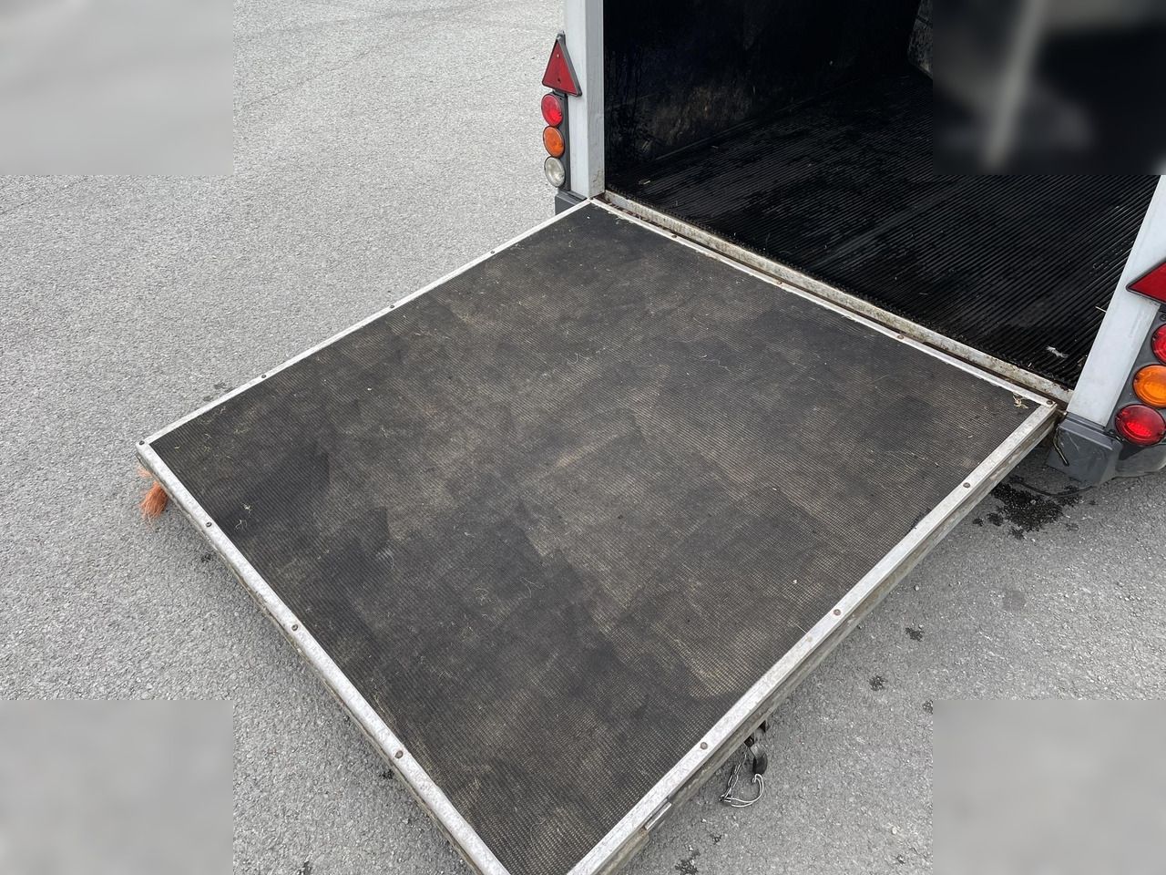 Leasing financiero de  2012 IFOR WILLIAMS HB506 leasing 2012 IFOR WILLIAMS HB506: foto 17