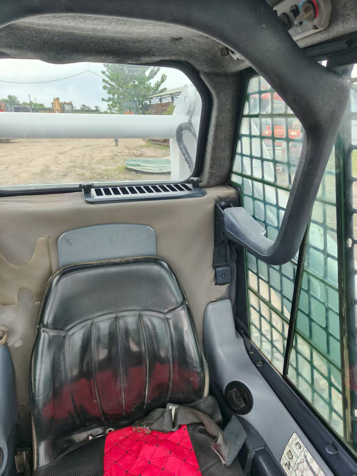 BOBCAT skid steer loader S300 Mining/Agriculture/Urban Construction - Minicargadora: foto 5 BOBCAT skid steer loader S300 Mining/Agriculture/Urban Construction - Minicargadora: foto 5