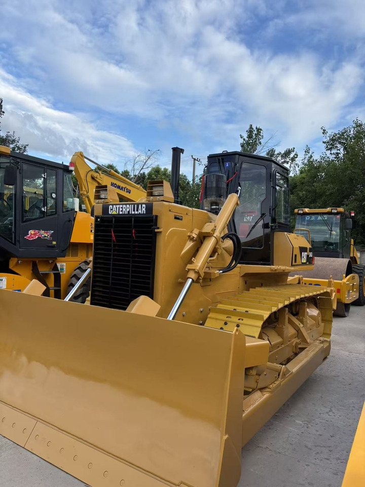 CATERPILLAR D6G - Bulldozer: foto 1 CATERPILLAR D6G - Bulldozer: foto 1