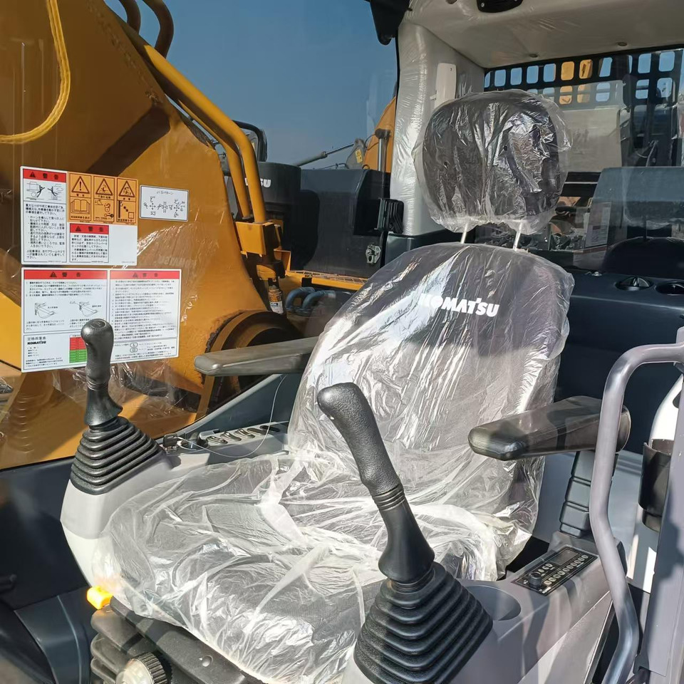 KOMATSU pc450-8 PC450-8 Used Machinery: Fuel-efficient and durable, specially designed for mining/earthwork - Excavadora de cadenas: foto 4 KOMATSU pc450-8 PC450-8 Used Machinery: Fuel-efficient and durable, specially designed for mining/earthwork - Excavadora de cadenas: foto 4