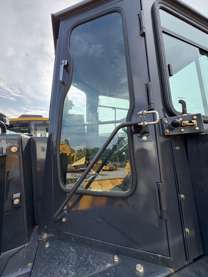 SHANTUI sd22 bulldozer 2024 machine discounted for sale shantui - Bulldozer: foto 5 SHANTUI sd22 bulldozer 2024 machine discounted for sale shantui - Bulldozer: foto 5