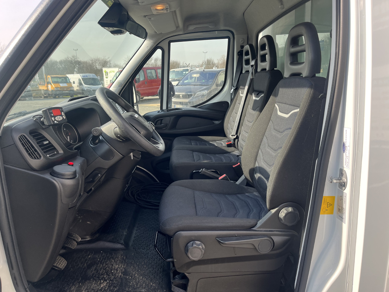 IVECO DAILY 35S14 FRIGORIFIQUE FRCX - Frigorífico furgoneta: foto 5 IVECO DAILY 35S14 FRIGORIFIQUE FRCX - Frigorífico furgoneta: foto 5