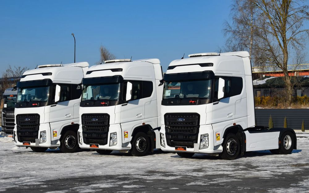 Ford F-MAX 500 / RETARDER / KLIMATYZACJA POSTOJOWA / ACC / NAWIGACJA / KLIMA / LEDY / 2 ZBIORNIKI / FULL SPILERY / 2023 / NISKI PRZEBIEG / FULL OPCJA / SERWISOWANY / SPROWADZONY - Cabeza tractora: foto 1 Ford F-MAX 500 / RETARDER / KLIMATYZACJA POSTOJOWA / ACC / NAWIGACJA / KLIMA / LEDY / 2 ZBIORNIKI / FULL SPILERY / 2023 / NISKI PRZEBIEG / FULL OPCJA / SERWISOWANY / SPROWADZONY - Cabeza tractora: foto 1