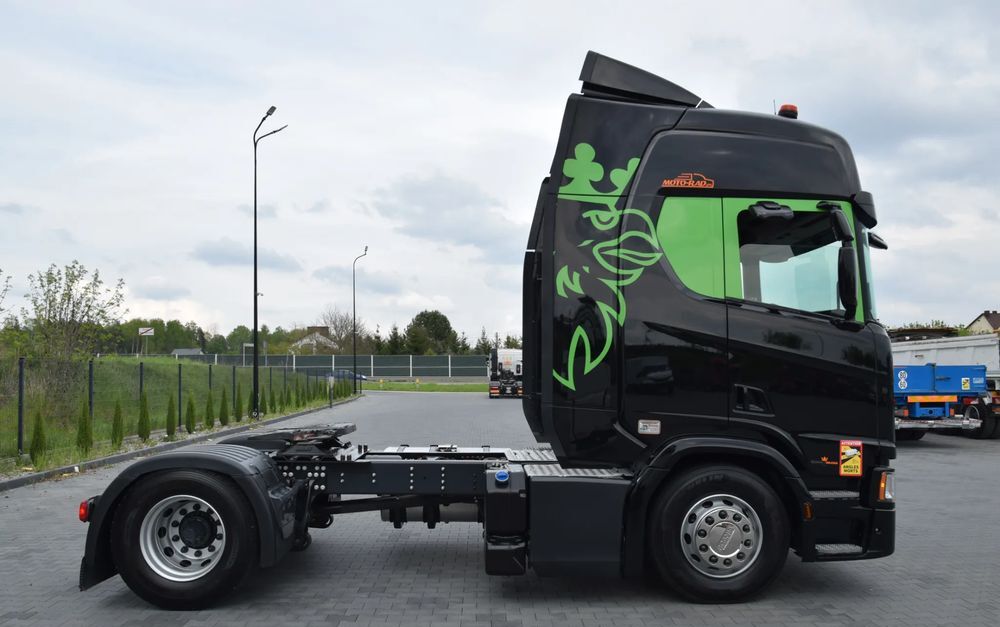 Scania R450 / EURO 6 / RETARDER / KLIMATYZACJA POSTOJOWA / ACC / KLIMA / LEDY / NISKI PRZEBIEG / SERWISOWANA / SPROWADZONA - Cabeza tractora: foto 4 Scania R450 / EURO 6 / RETARDER / KLIMATYZACJA POSTOJOWA / ACC / KLIMA / LEDY / NISKI PRZEBIEG / SERWISOWANA / SPROWADZONA - Cabeza tractora: foto 4