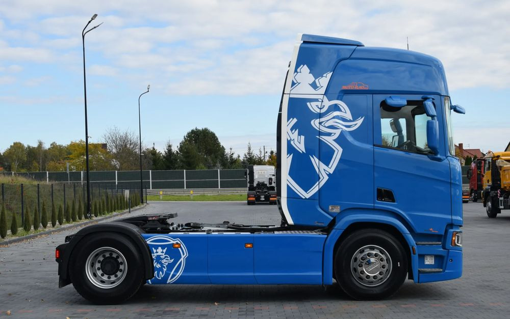 Scania Scania R500 / FULL ADR FL/AT / FULL AIRMATIC / HYDRAULIKA / RETARDER / KLIMATYZACJA POSTOJOWA / ACC / KLIMA / FULL LEDY / FULL SPOILERY / NOWE OPONY / FULL OPCJA / WERSJA PREMIUM / SERWISOWANA - Cabeza tractora: foto 4 Scania Scania R500 / FULL ADR FL/AT / FULL AIRMATIC / HYDRAULIKA / RETARDER / KLIMATYZACJA POSTOJOWA / ACC / KLIMA / FULL LEDY / FULL SPOILERY / NOWE OPONY / FULL OPCJA / WERSJA PREMIUM / SERWISOWANA - Cabeza tractora: foto 4
