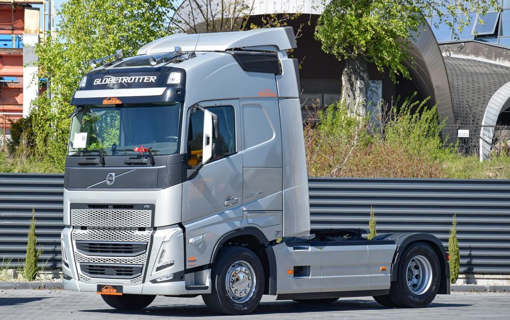Volvo FH500 / EURO 6 / NOWY MODEL / KLIMATYZACJA POSTOJOWA / ACC / LEDY / 2 ZBIORNIKI / 2021 / SERWISOWANY / SPROWADZONY - Cabeza tractora: foto 1 Volvo FH500 / EURO 6 / NOWY MODEL / KLIMATYZACJA POSTOJOWA / ACC / LEDY / 2 ZBIORNIKI / 2021 / SERWISOWANY / SPROWADZONY - Cabeza tractora: foto 1