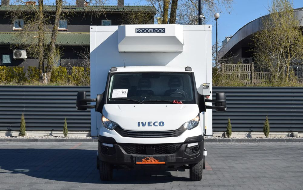 Iveco DAILY 70C18 / 3.0 - 180 KM / AUTOMAT HI-MATIC / 3 OSOBY / CHŁODNIA - MROŹNIA 4,55 M / AGREGAD FRIGOBLOCK / WINDA SORENSEN / KLIMA / TEMPOMAT / KAMERA COFANIA / REGULOWANE ZAWIESZENIE / SERWISOWA - Frigorífico camión: foto 2 Iveco DAILY 70C18 / 3.0 - 180 KM / AUTOMAT HI-MATIC / 3 OSOBY / CHŁODNIA - MROŹNIA 4,55 M / AGREGAD FRIGOBLOCK / WINDA SORENSEN / KLIMA / TEMPOMAT / KAMERA COFANIA / REGULOWANE ZAWIESZENIE / SERWISOWA - Frigorífico camión: foto 2