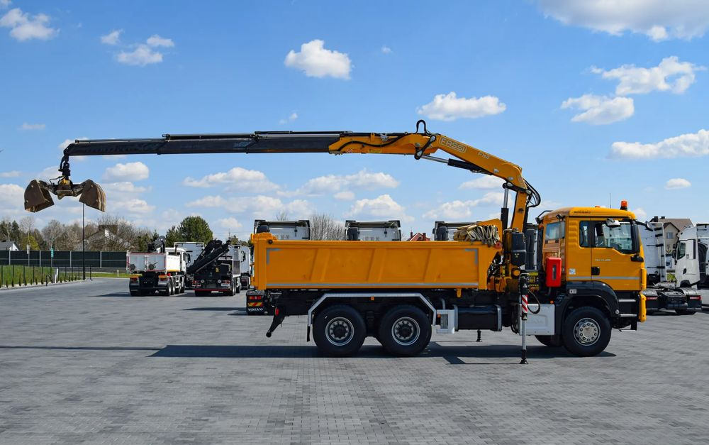 MAN TGS 26.400 / 6x4 / EURO 6 / UDT / HDS FASSI 165 / WYSUW x3 / ROTATOR / CHWYTAK / STEROWANIE RADIOWE / WZMOCNIONA RAMA / WYWROTKA / HYDROBURTA / AUTOMAT / 2017 / NOWE OPONY - 100% / NISKI PRZEBIEG - Volquete camión: foto 4 MAN TGS 26.400 / 6x4 / EURO 6 / UDT / HDS FASSI 165 / WYSUW x3 / ROTATOR / CHWYTAK / STEROWANIE RADIOWE / WZMOCNIONA RAMA / WYWROTKA / HYDROBURTA / AUTOMAT / 2017 / NOWE OPONY - 100% / NISKI PRZEBIEG - Volquete camión: foto 4