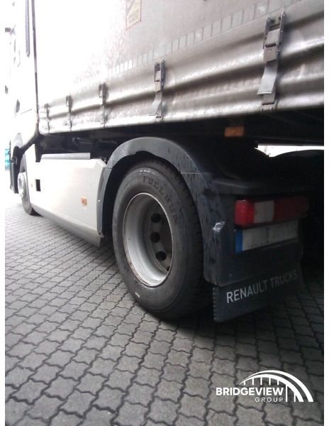 Cabeza tractora Renault T480: foto 6