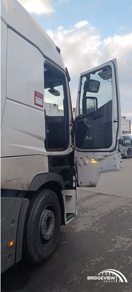 Cabeza tractora Renault T480: foto 6