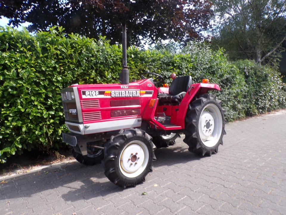 Kleintraktor Shibaura P19F - Tractor viñedo/ Frutero: foto 1 Kleintraktor Shibaura P19F - Tractor viñedo/ Frutero: foto 1