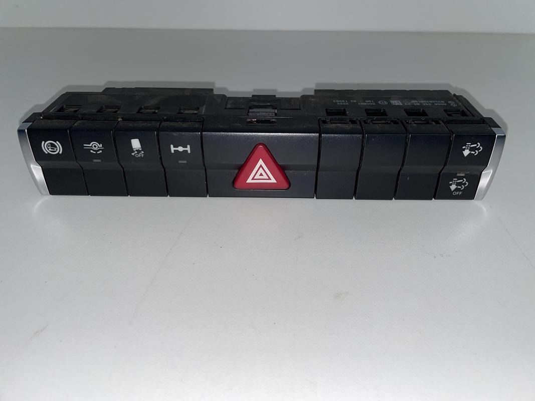 MODUŁ ŚWIATEŁ AWARYJNYCH ACTROS MP 4 A9604460423 - Salpicadero para Camión: foto 1 MODUŁ ŚWIATEŁ AWARYJNYCH ACTROS MP 4 A9604460423 - Salpicadero para Camión: foto 1