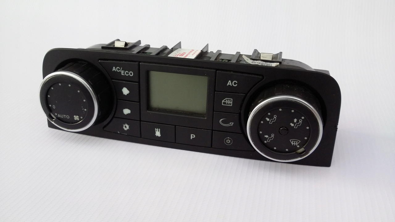 PANEL STEROWNIK KLIMATYZACJI MAN TGX TGS NR 969 - Salpicadero para Camión: foto 1 PANEL STEROWNIK KLIMATYZACJI MAN TGX TGS NR 969 - Salpicadero para Camión: foto 1