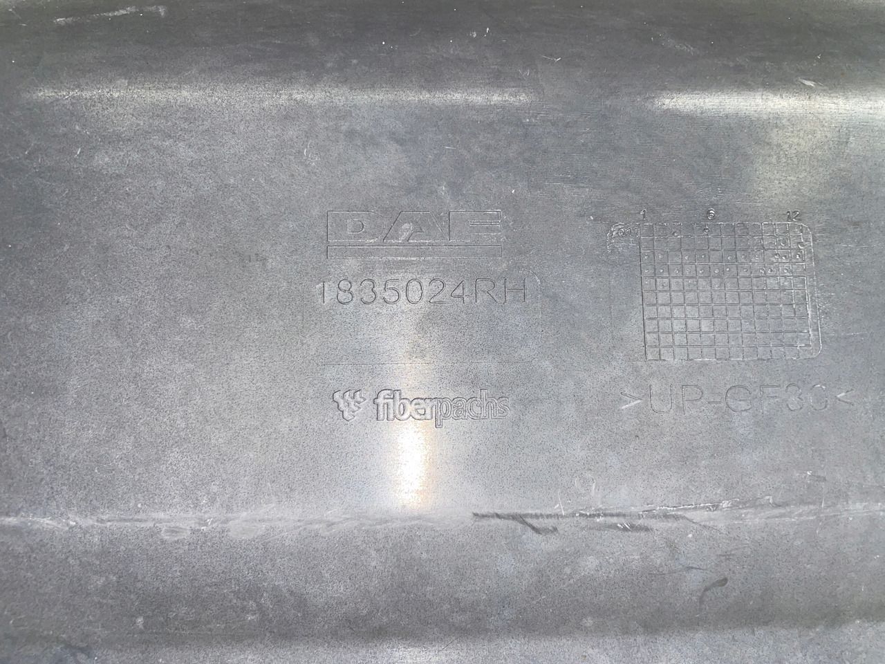 STOPNICA DAF XF 106 STOPIEŃ 1835024 - Peldaño para Camión: foto 3 STOPNICA DAF XF 106 STOPIEŃ 1835024 - Peldaño para Camión: foto 3