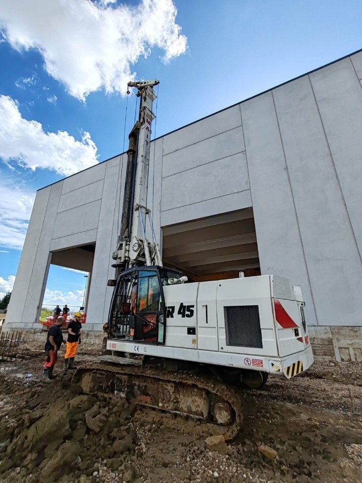 Mait HR45 - Martillo de hinca de pilotes: foto 3 Mait HR45 - Martillo de hinca de pilotes: foto 3