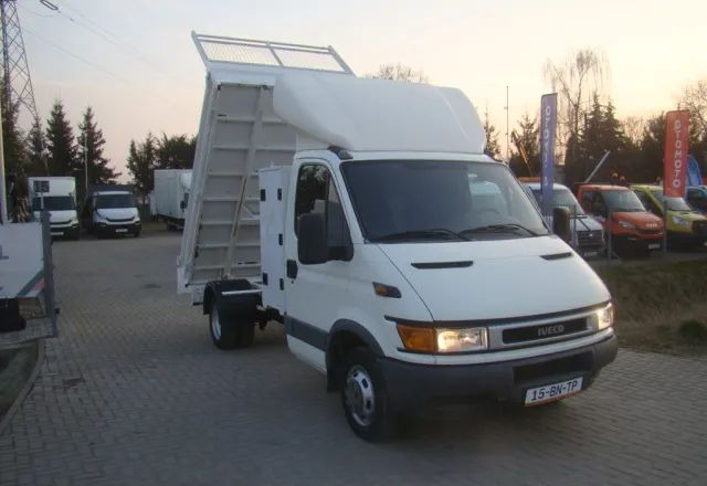 Iveco DAILY 40 C 12 - Volquete furgoneta: foto 3 Iveco DAILY 40 C 12 - Volquete furgoneta: foto 3