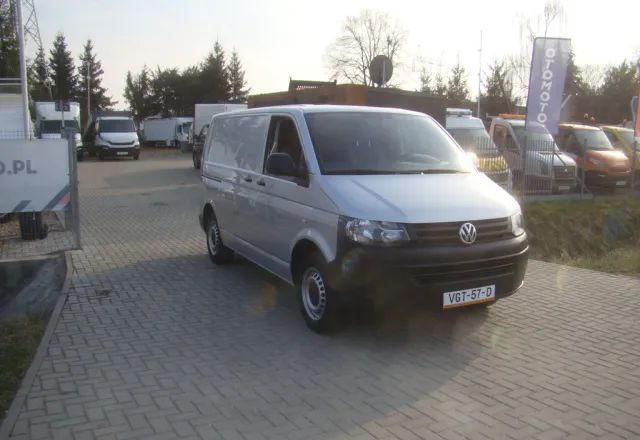 Volkswagen TRANSPORTER T 5 2.0TDI 100%PRZEBIEG - Furgón: foto 4 Volkswagen TRANSPORTER T 5 2.0TDI 100%PRZEBIEG - Furgón: foto 4