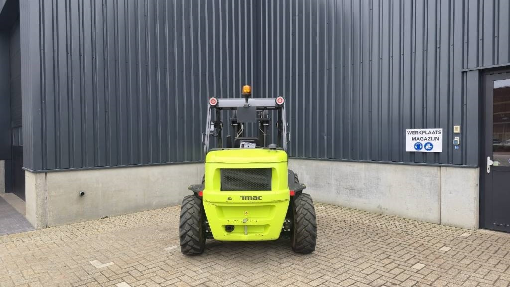 Agrimac TW25-4V - Carretilla elevadora diésel: foto 4 Agrimac TW25-4V - Carretilla elevadora diésel: foto 4