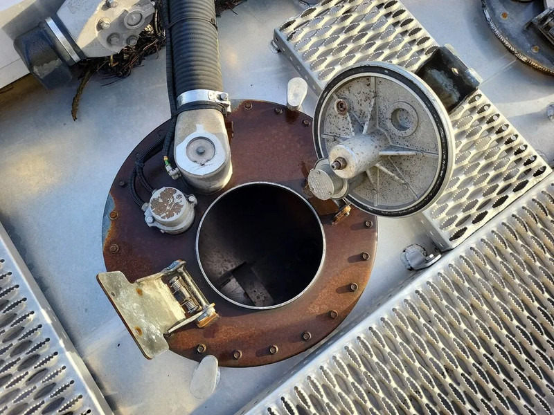 Mercedes-Benz Antos 1824 - Cisterna camión: foto 5 Mercedes-Benz Antos 1824 - Cisterna camión: foto 5