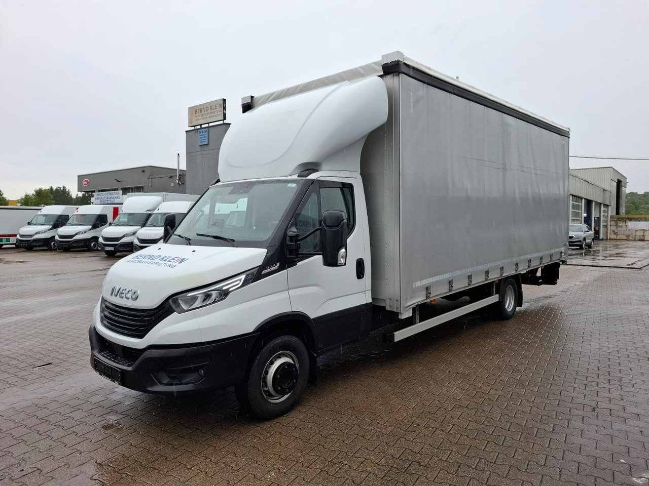Iveco 72-210A8/P, Klima, Luft, HiMatik, LBW, RFK, - Furgoneta con caja de lona: foto 1 Iveco 72-210A8/P, Klima, Luft, HiMatik, LBW, RFK, - Furgoneta con caja de lona: foto 1