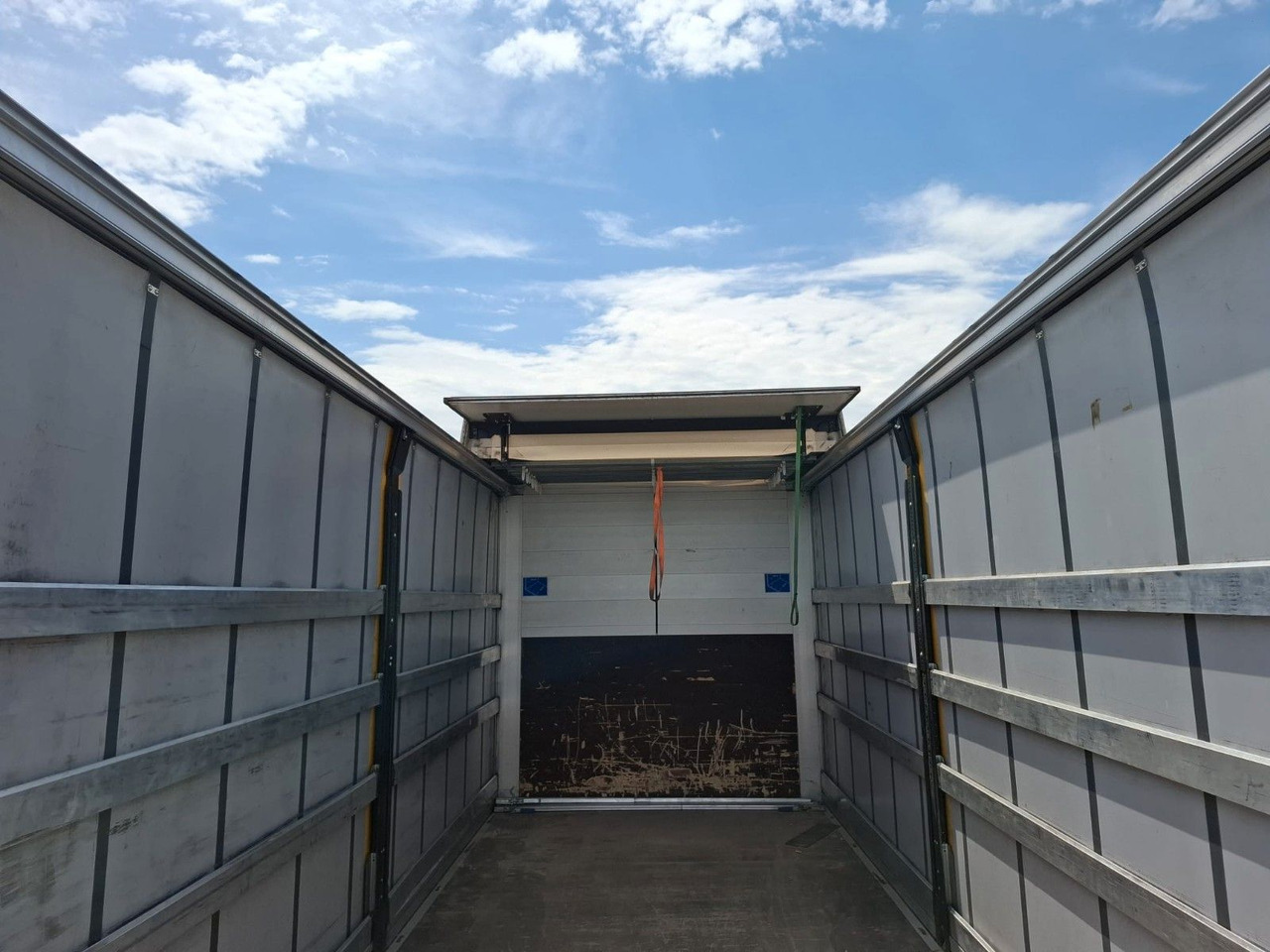 Iveco ML 75-210P/ Klima, Luft, Schiebeverdeck, - Furgoneta con caja de lona: foto 5 Iveco ML 75-210P/ Klima, Luft, Schiebeverdeck, - Furgoneta con caja de lona: foto 5