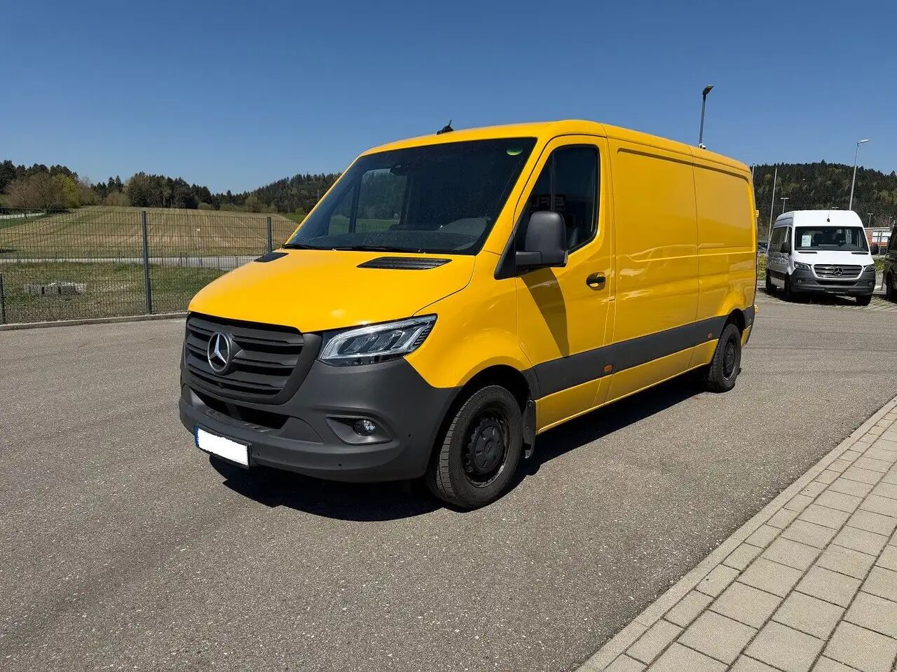 Mercedes-Benz Sprinter 315 CDI Flach Lang Klima MBUX LED AHK - Furgón: foto 1 Mercedes-Benz Sprinter 315 CDI Flach Lang Klima MBUX LED AHK - Furgón: foto 1
