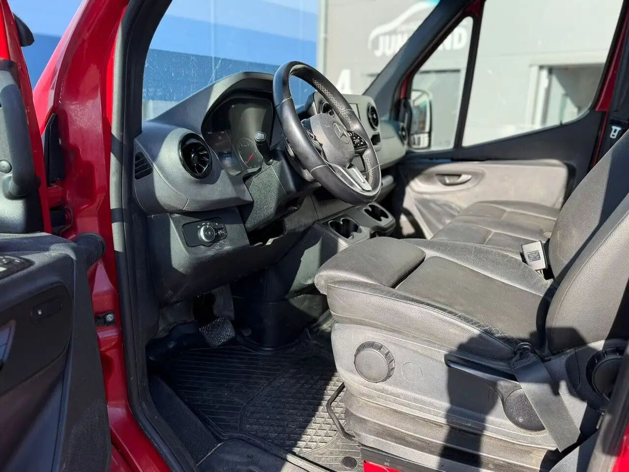 Mercedes-Benz Sprinter 317 CDI Lang Hoch Klima MBUX AHK 3,5t - Furgón: foto 4 Mercedes-Benz Sprinter 317 CDI Lang Hoch Klima MBUX AHK 3,5t - Furgón: foto 4