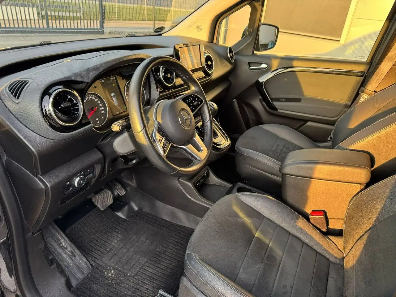 Mercedes-Benz T-Klasse T -Klasse 160 d standard - Coche: foto 3 Mercedes-Benz T-Klasse T -Klasse 160 d standard - Coche: foto 3