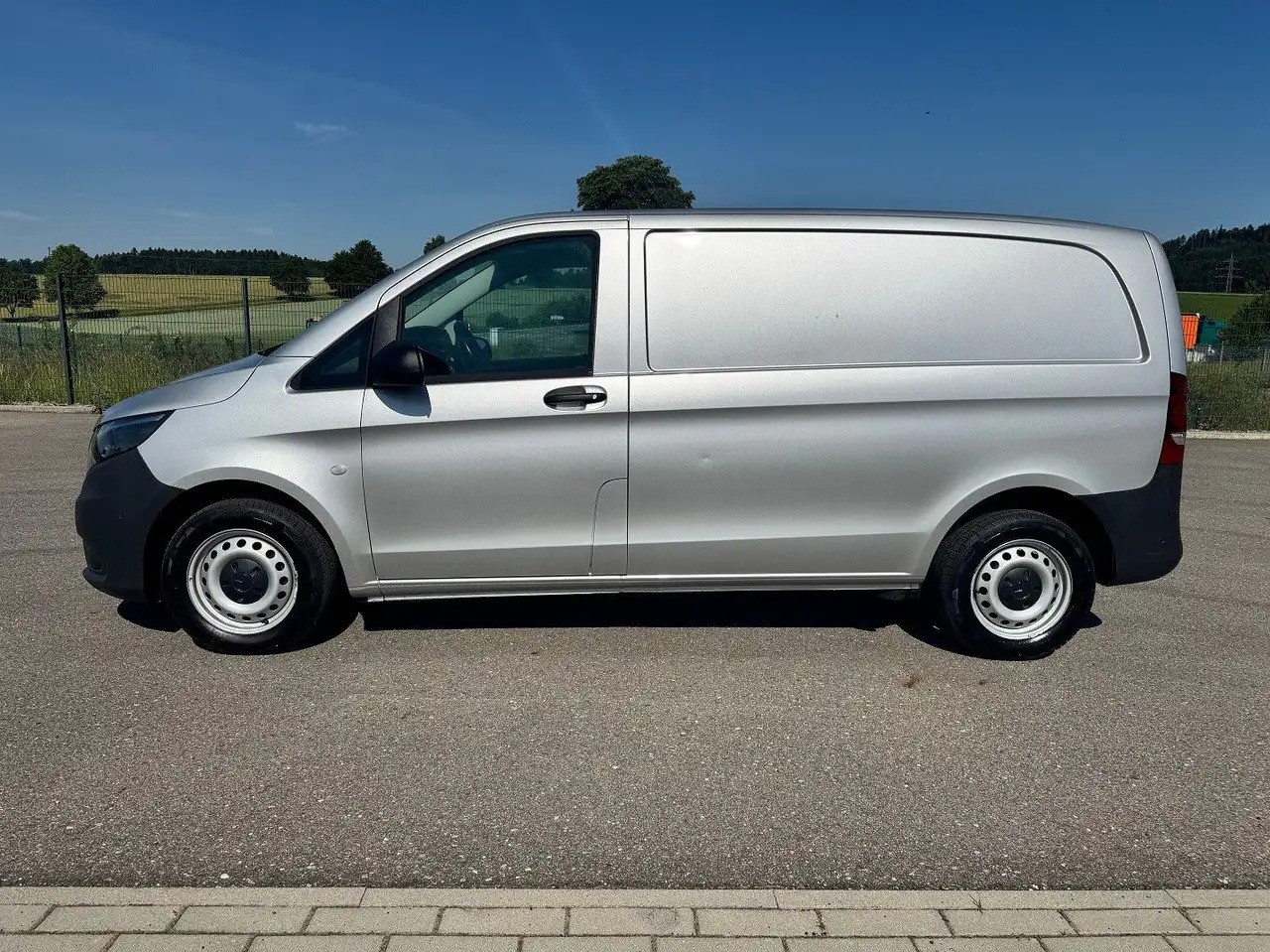 Mercedes-Benz Vito 114 CDI Kompakt Silber Bott - Furgón: foto 3 Mercedes-Benz Vito 114 CDI Kompakt Silber Bott - Furgón: foto 3