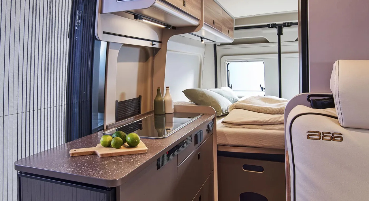 Bürstner B66 C 600 B 66 Voll ausgestattet - Cámper: foto 3 Bürstner B66 C 600 B 66 Voll ausgestattet - Cámper: foto 3