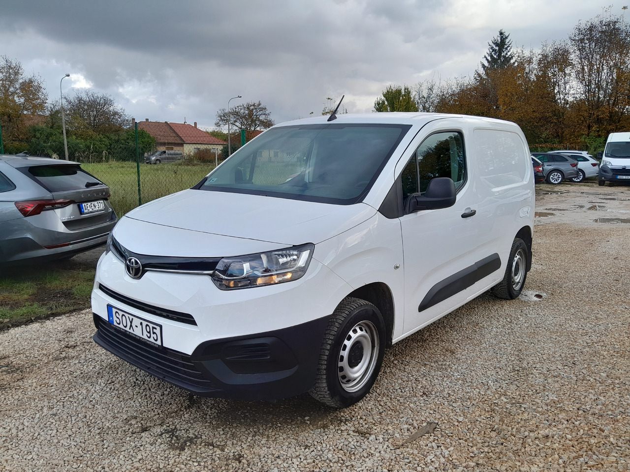 TOYOTA 1.5 City Active 3 Business - Furgoneta pequeña: foto 2 TOYOTA 1.5 City Active 3 Business - Furgoneta pequeña: foto 2