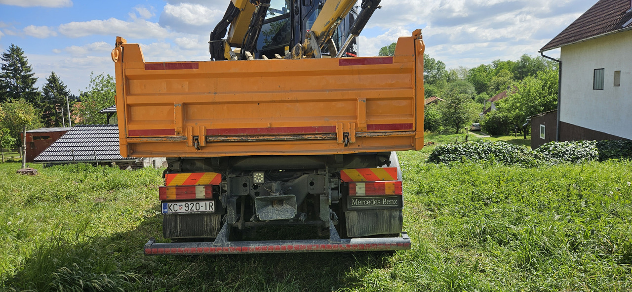 MERCEDES-BENZ 1824 ACTROS SK 4x4 - Volquete camión: foto 4 MERCEDES-BENZ 1824 ACTROS SK 4x4 - Volquete camión: foto 4