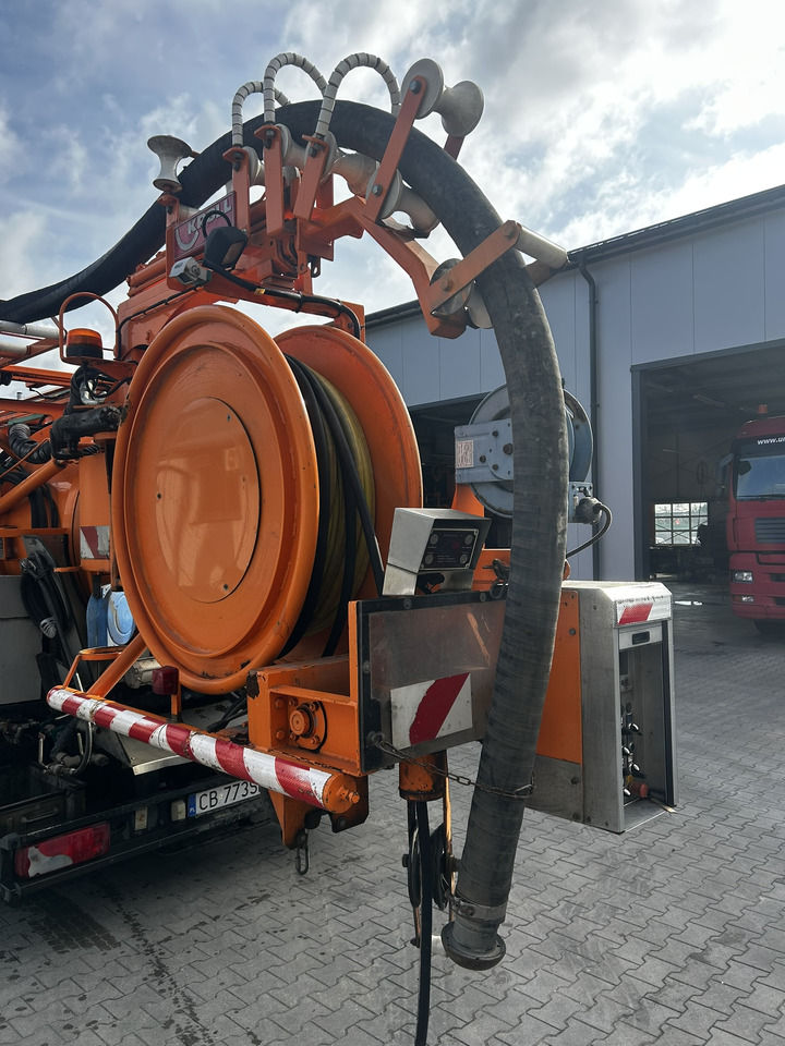 MAN TGM 15.240 - Limpieza de alcantarillado: foto 5 MAN TGM 15.240 - Limpieza de alcantarillado: foto 5