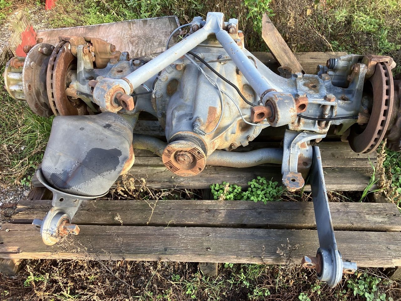 MERCEDES-BENZ Axor - Eje posterior para Camión: foto 1 MERCEDES-BENZ Axor - Eje posterior para Camión: foto 1