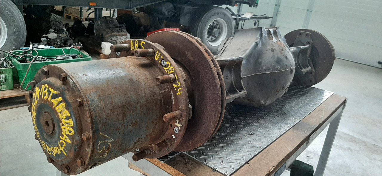 Gebrauchte DB Actros 26 - 43, Außenplanetenachse, ABS, 13 Tonnen, Artikel - Nr. : 81.99999 - 9999 - Eje posterior para Camión: foto 3 Gebrauchte DB Actros 26 - 43, Außenplanetenachse, ABS, 13 Tonnen, Artikel - Nr. : 81.99999 - 9999 - Eje posterior para Camión: foto 3