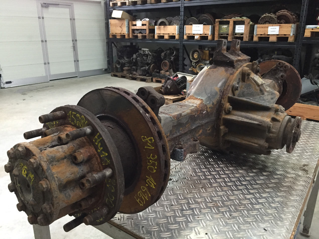 Gebrauchte Hinterachse MAN TGM 15.280, Typ : HY 11 3000, Artikel - Nr. : 81.35010 - 6169 - Eje posterior para Camión: foto 5 Gebrauchte Hinterachse MAN TGM 15.280, Typ : HY 11 3000, Artikel - Nr. : 81.35010 - 6169 - Eje posterior para Camión: foto 5