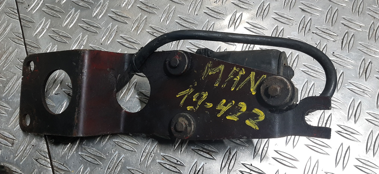 Gebrauchter MAN 19.422 und 24.302 Wischermotor, Artikel - Nr. : 81.99999 - 9999 - Limpiaparabrisas para Camión: foto 5 Gebrauchter MAN 19.422 und 24.302 Wischermotor, Artikel - Nr. : 81.99999 - 9999 - Limpiaparabrisas para Camión: foto 5